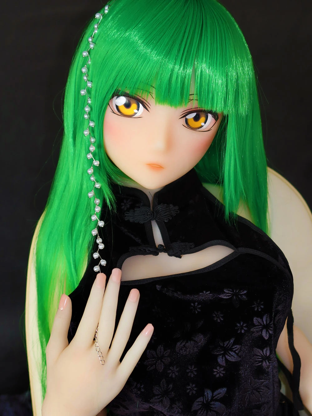 Green hair anime doll